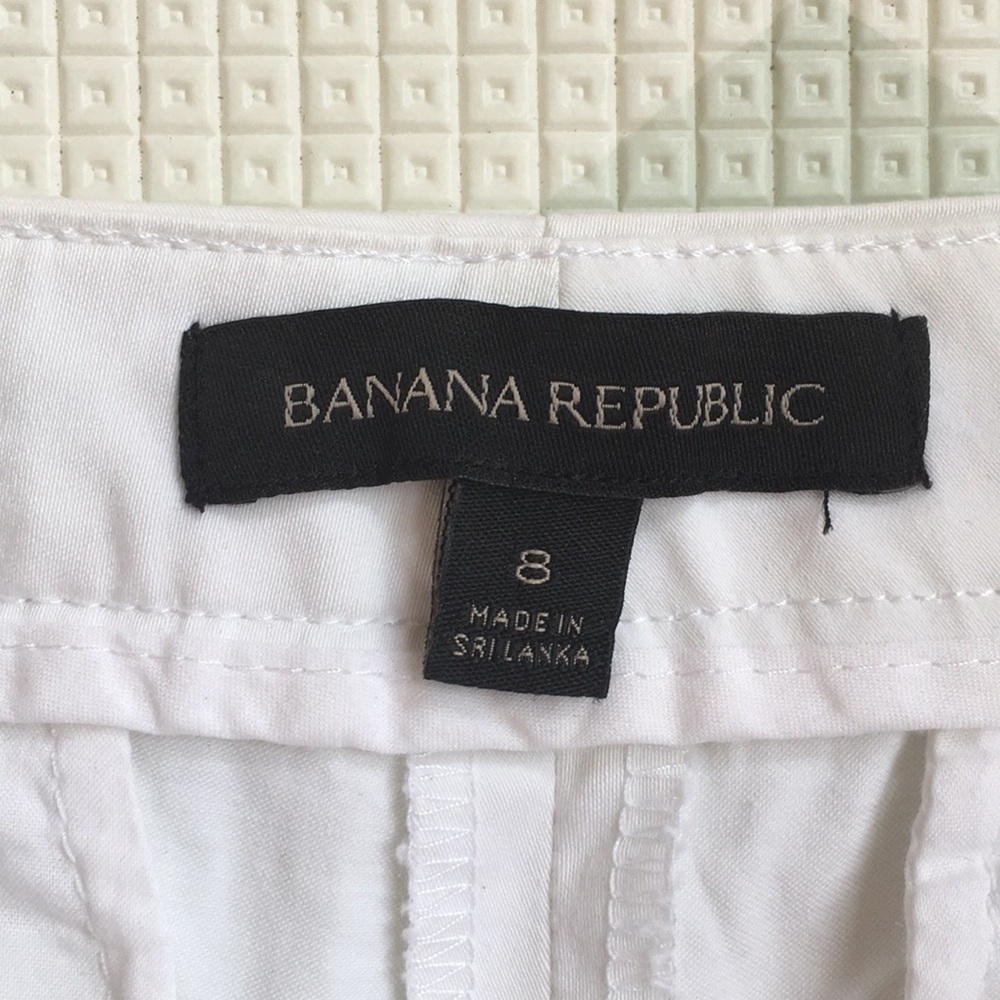 BANANA REPUBLIC | White Shorts - Picture 3 of 7